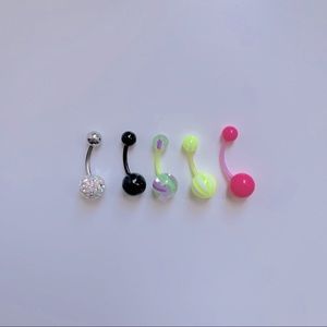 NWT A SET OF 5 BELLY RINGS